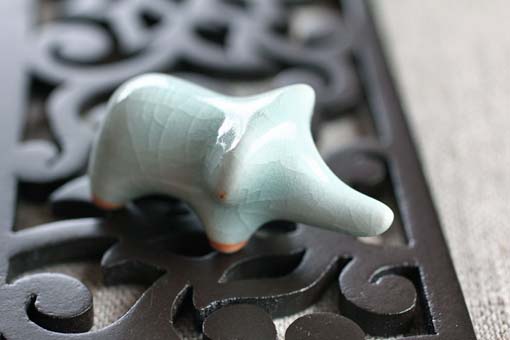 セラドンのはしおき　ゾウ　オーシャングリーン