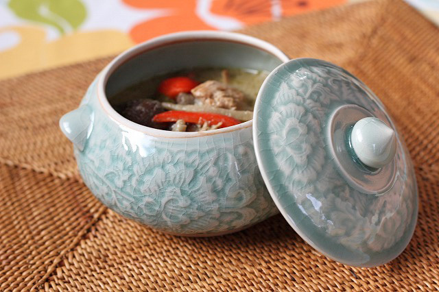 フタつきスープポット フラワー オーシャン 雑貨とセラドン焼き食器の