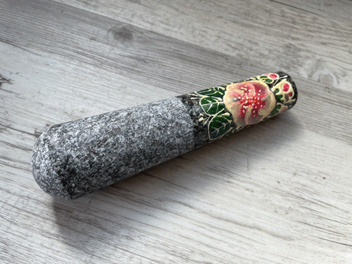 石臼（クロック・ヒン）と石棒（サーク）のセット M 12．5cm