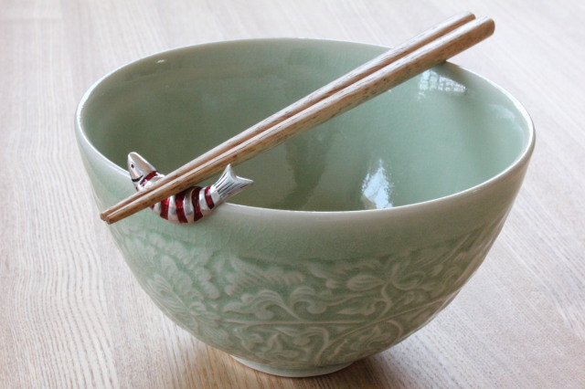 PEWTER 飾り皿  十字 聖書 キリスト 錫製 細密彫刻　ピューター PEWTER 飾り皿 十字 聖書 キリスト 錫製 細密彫刻 ピューター 錫製