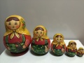 マトリョーシカ　5ピース (アーニャ　・　リャボヴァ　作）