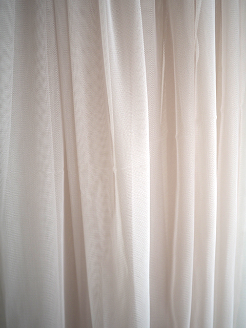 【フランス直輸入】オンフィル ダンディエンヌ En fil d'Indienne カーテン　TULLE Perle（W130xH280cm）
