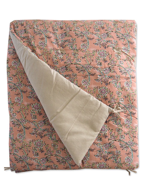 【フランス直輸入】オンフィル ダンディエンヌ en fil d'Indienne キルトマルチカバー Anna Rose Poudre（W140xH240cm）