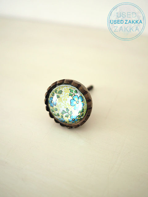 『USED ZAKKA』ANTHROPOLOGIE アンソロポロジー・アンティーク風 ガラス&金属製 小花プリントのノブ PRINT MIX FLORAL KNOB・（ブルーフラワー）（1個）
