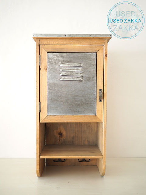 『USED ZAKKA』Urban Outfitters アーバン アウトフィッターズ 木製シェルフ WOOD METAL SHELF（W26.5xD17xH50.8cm）
