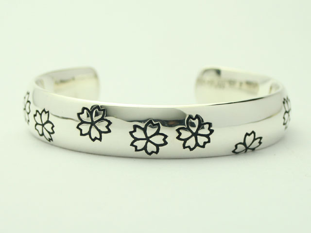 桜 バングル/桜咲（大）シルバーバングル/桜モチーフ