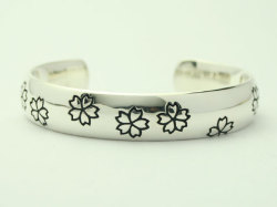 桜 バングル/桜咲（大）シルバーバングル/桜モチーフ