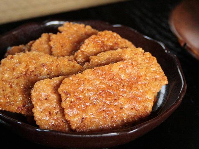 特選あられ たがね