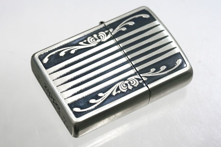 Zippo ジッポー 絶版・2004年製造 ＃200 ロマネスク A