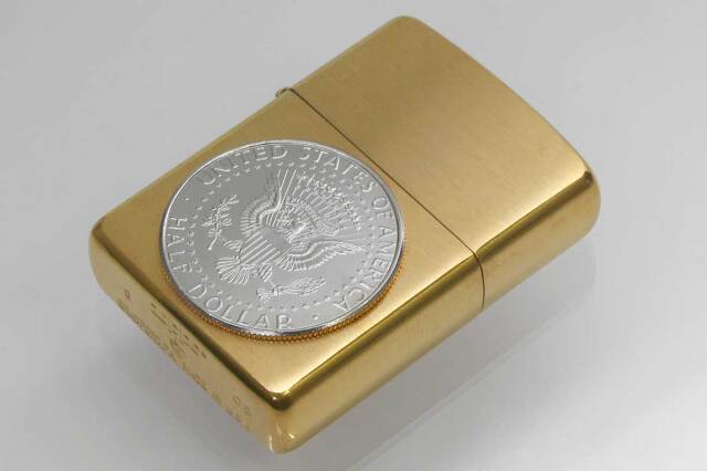 Zippo ジッポー 絶版・2005年製造 ARMOR アーマー ＃168 ハーフダラーコイン 国章 イーグル メール便可