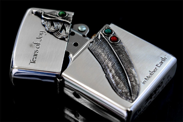 ジッポーコメモラティブ＆ジッポーケース Amazon.co.jp: ジェフザキラー ZIPPO（ジッポー）交換用外側