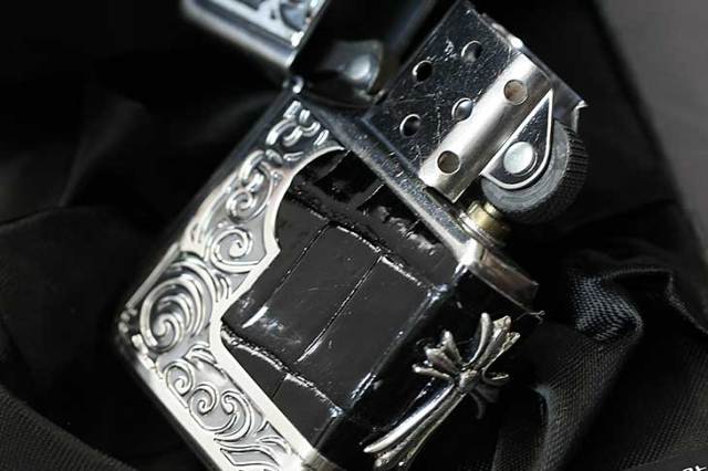 Zippo ジッポー フレーム クロコダイル メタル クロス｜Zippo専門店
