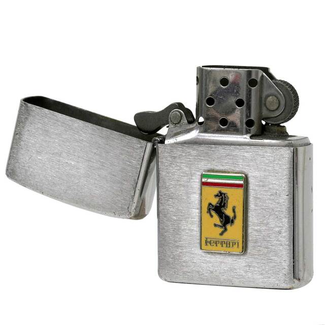 絶版/ヴィンテージ Zippo ジッポー 中古 2010年製造FERRARI フェラーリ 