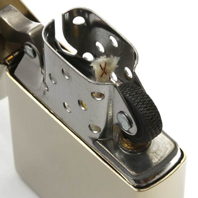 絶版/ヴィンテージ Zippo ジッポー 中古 2002年製造ゴールドチタン [A