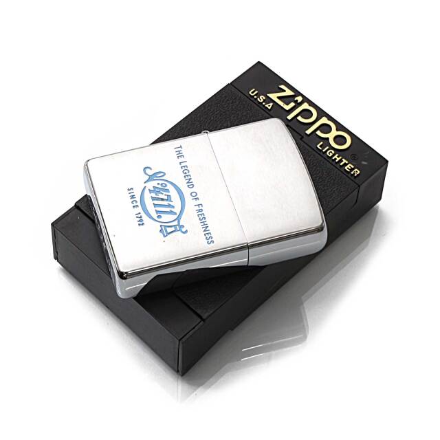 絶版/ヴィンテージ Zippo ジッポー 中古 2005年製造フォー