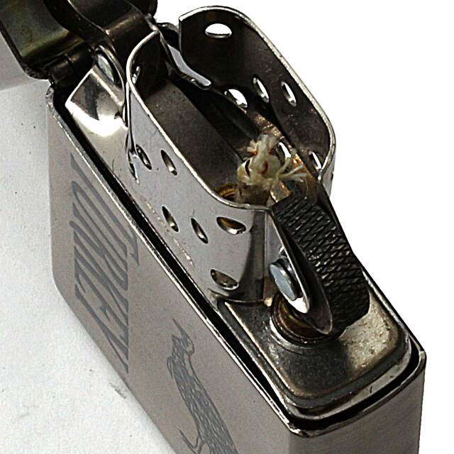 絶版/ヴィンテージ Zippo ジッポー 中古 2001年製造WILD TURKEY 縦ロゴ