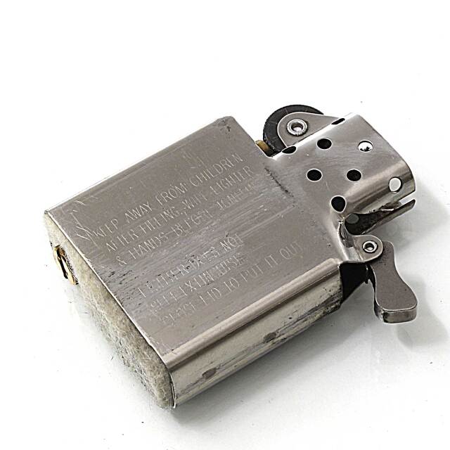 絶版/ヴィンテージ Zippo ジッポー 中古 2000年製造スロット CATS EYE