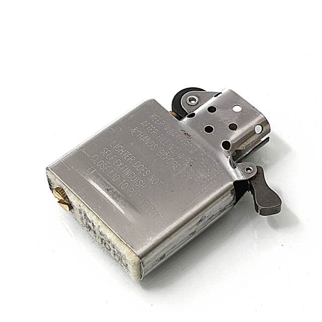 絶版/ヴィンテージ Zippo ジッポー 中古 2000年製造幾何学蔦模様