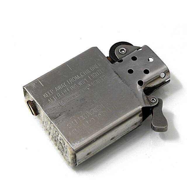 zippoジッポーヴィンテージ1959年製造　ヒンジリペア済み 絶版/ヴィンテージ Zippo ジッポー 中古 1953年製造FURNIVAL MACHINERY