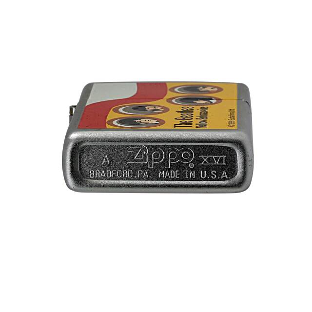 絶版/ヴィンテージ Zippo ジッポー 中古 2000年製造ビートルズ Yellow