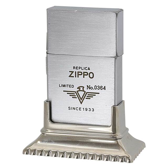 絶版/ヴィンテージ Zippo ジッポー 中古 1998年製造 1933 FIRST REPLICA スタンド付き シリアルナンバー入 No.364  [B]使用感ありやや傷汚れあり