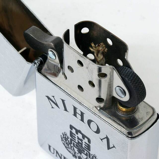 絶版/ヴィンテージ Zippo ジッポー 中古 2006年製造NIHON UNIVERSITY