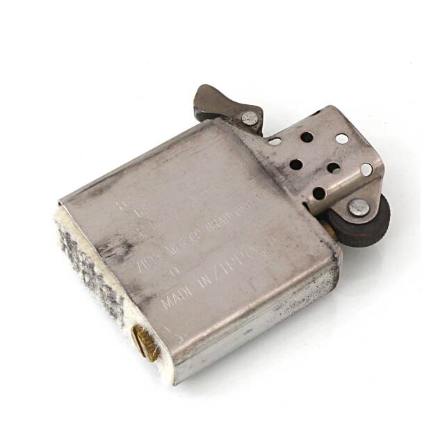 zippo1947ケスだけとzippo2000 絶版/ヴィンテージ Zippo ジッポー 中古 2000年製造The last