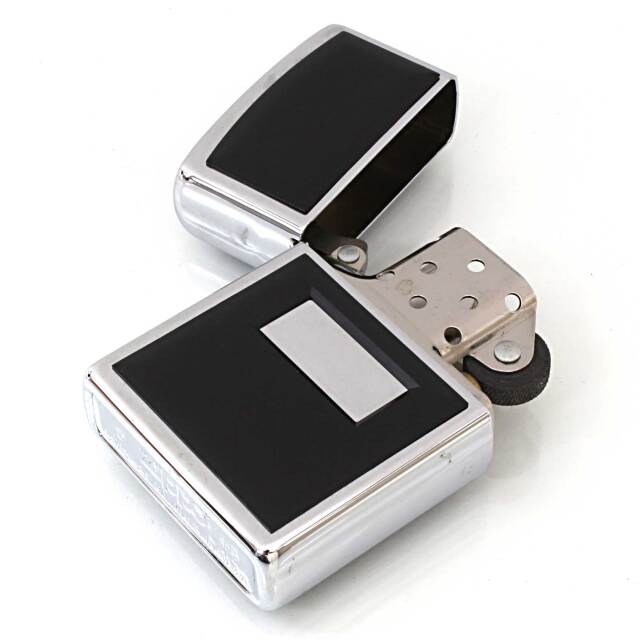絶版/ヴィンテージ Zippo ジッポー 中古 2005年製造Ultralite Black