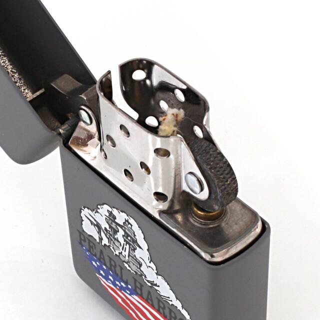 絶版/ヴィンテージ Zippo ジッポー 中古 2001年製造PEARL HARBOR 60th