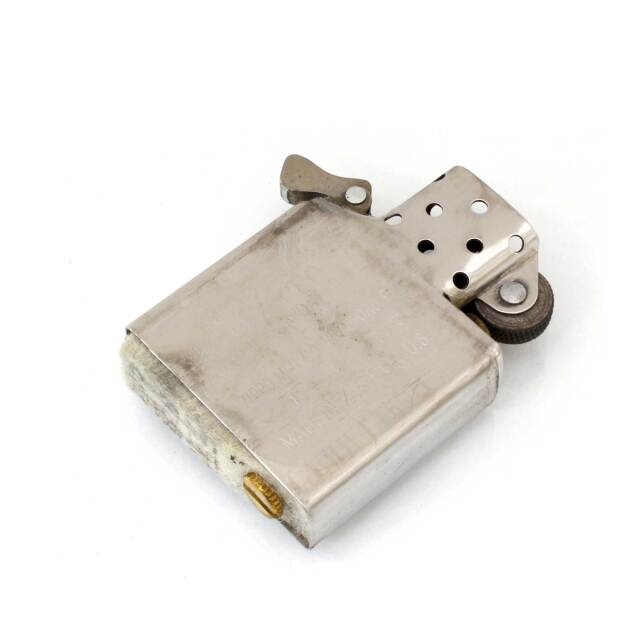 激レア 当時物 ヴィンテージ CAMEL タバコ ZIPPO 陳列棚 ブリキ 絶版/ヴィンテージ Zippo ジッポー 中古 1997年製造タバコ銘柄