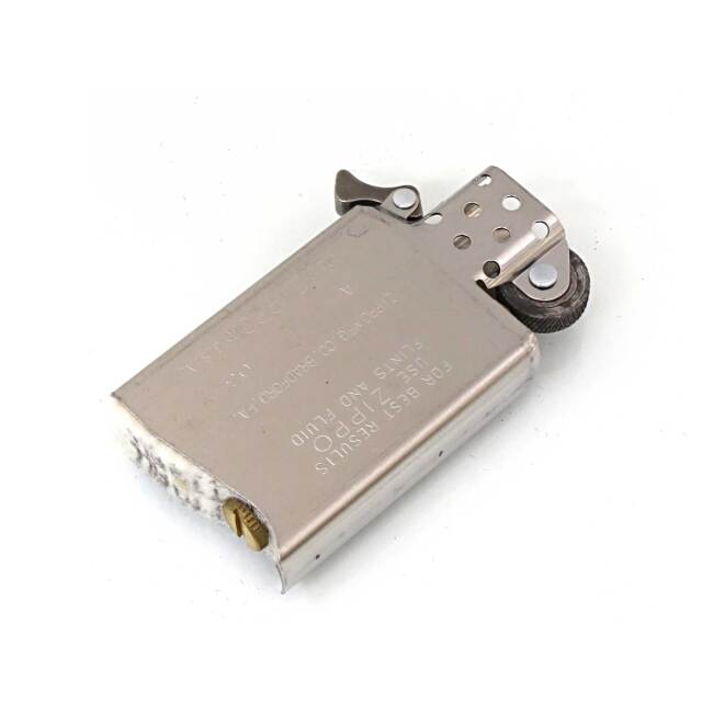 新品ビンテージ ZIPPO 鷲 メタル貼り 1999年型 新品ビンテージ ZIPPO 鷲 メタル貼り 1999年型 【公式通販】