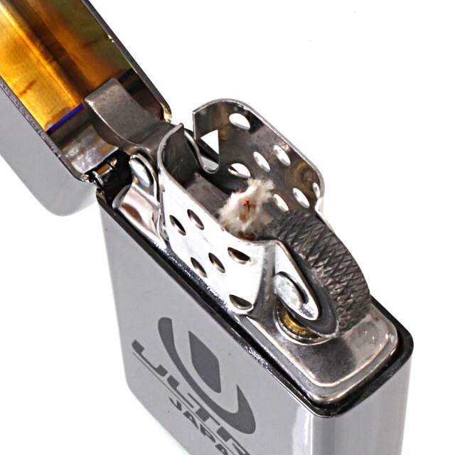 メビウス　MEVIUS Zippo ジッポライター　スリムアーマー　数量限定 Amazon.co.jp: ZIPPO(ジッポー) ライター ジッポ MEVIUS