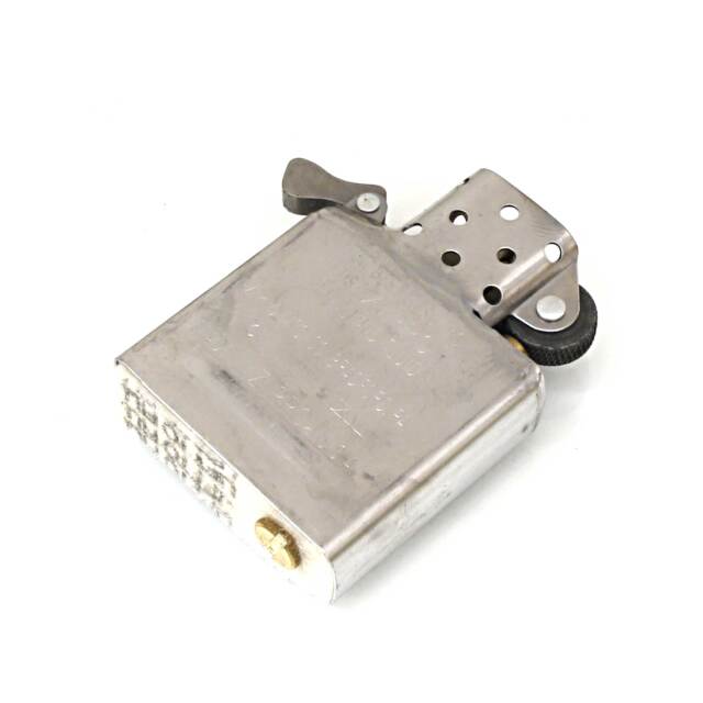 絶版/ヴィンテージ Zippo ジッポー 中古 2000年製造限定 Windy Metal