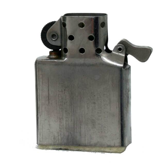 絶版/ヴィンテージ Zippo ジッポー 中古 年製造U.S.S. BUNKER HILL CG