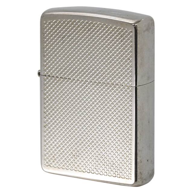 絶版/ヴィンテージ Zippo ジッポー 中古 2003年製造 格子柄 彫刻 片面  [C]使用感あり傷汚れあり