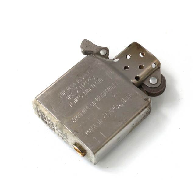 絶版/ヴィンテージ Zippo ジッポー 中古 1996年製造bitch スケート