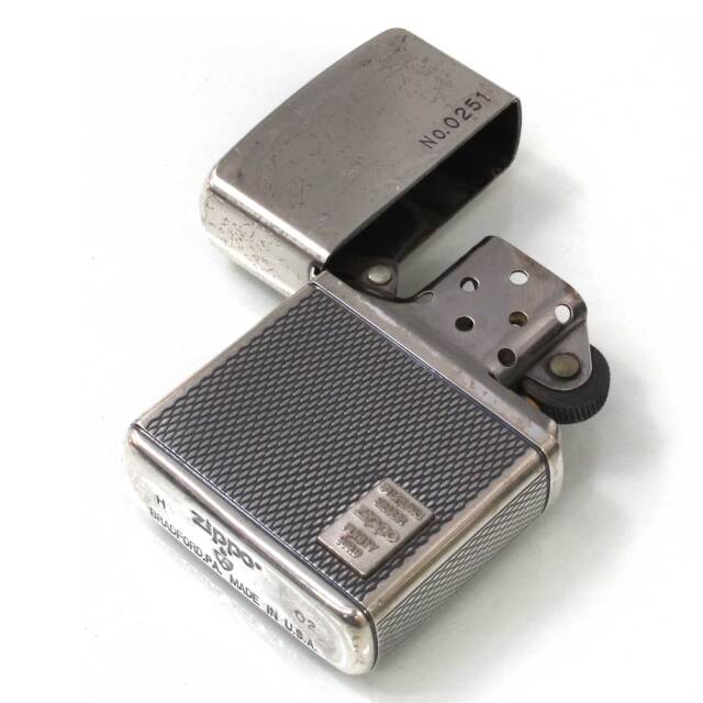絶版/ヴィンテージ Zippo ジッポー 中古 2002年製造ARMOR アーマー