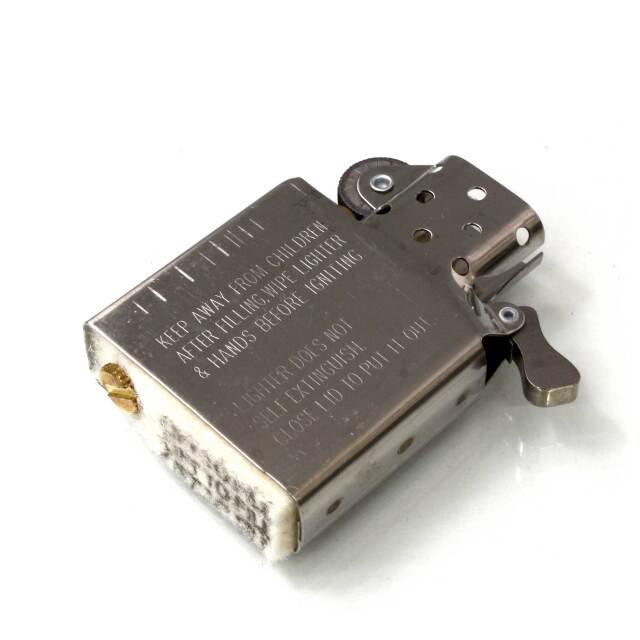 絶版/ヴィンテージ Zippo ジッポー 中古 1998年製造ペティ・ガール The