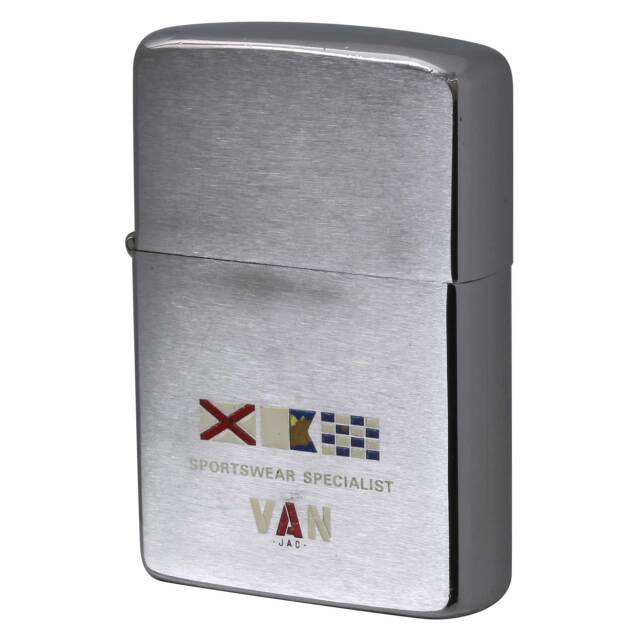 絶版/ヴィンテージ Zippo ジッポー 中古 1981年製造 ヴァン VAN SPORTSWEAR SPECIALIST  [C]使用感あり傷汚れあり