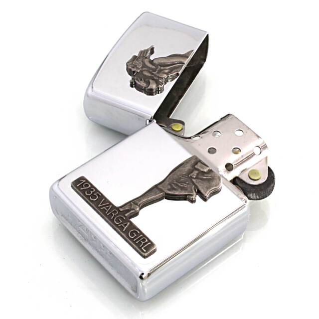 絶版/ヴィンテージ Zippo ジッポー 中古 1993年製造1935 VARGA GIRL