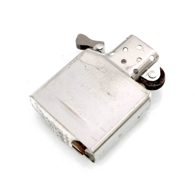 絶版/ヴィンテージ Zippo ジッポー 中古 2002年製造キリン ファイア 缶