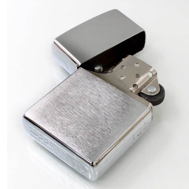 絶版/ヴィンテージ Zippo ジッポー 中古 2000年製造ブラッシュド