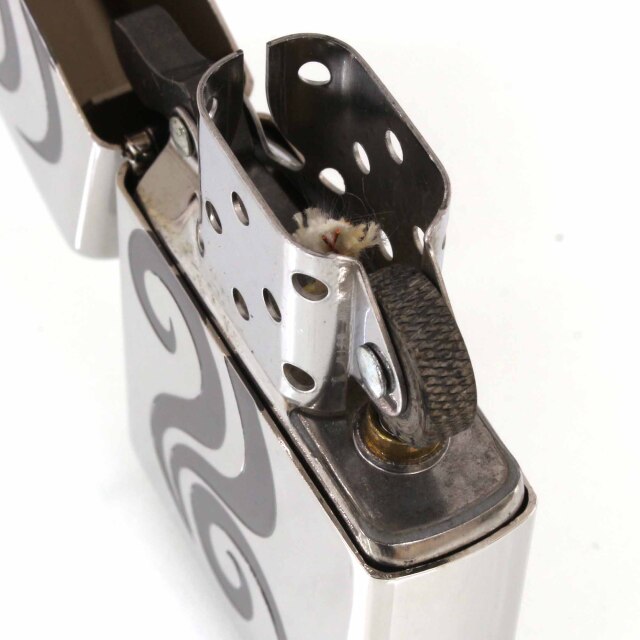 絶版/ヴィンテージ Zippo ジッポー 中古 2005年製造トライバル TRIBAL