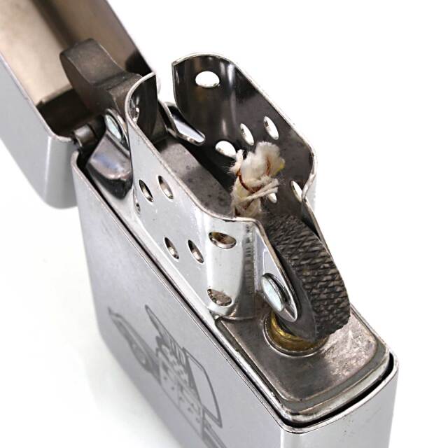 絶版/ヴィンテージ Zippo ジッポー 中古 2017年製造207 PLANETA CAR 95