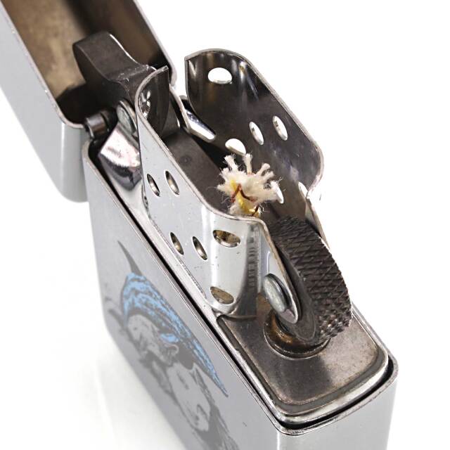 中古　デバイスワークス　zipo ジッポ 絶版/ヴィンテージ Zippo ジッポー 中古 2015年製造207 MAZZI SEASON