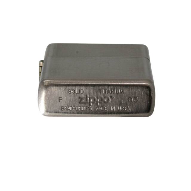 絶版/ヴィンテージ Zippo ジッポー 中古 2003年製造110 TITANIUM LTR