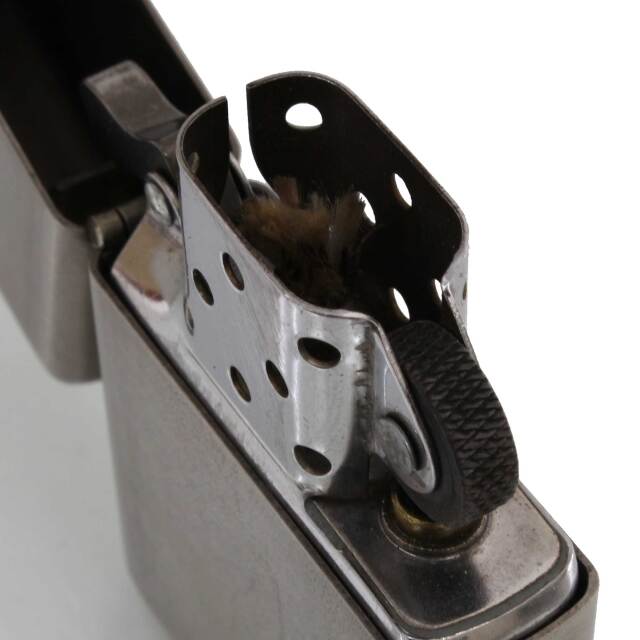 絶版/ヴィンテージ Zippo ジッポー 中古 2003年製造110 TITANIUM LTR