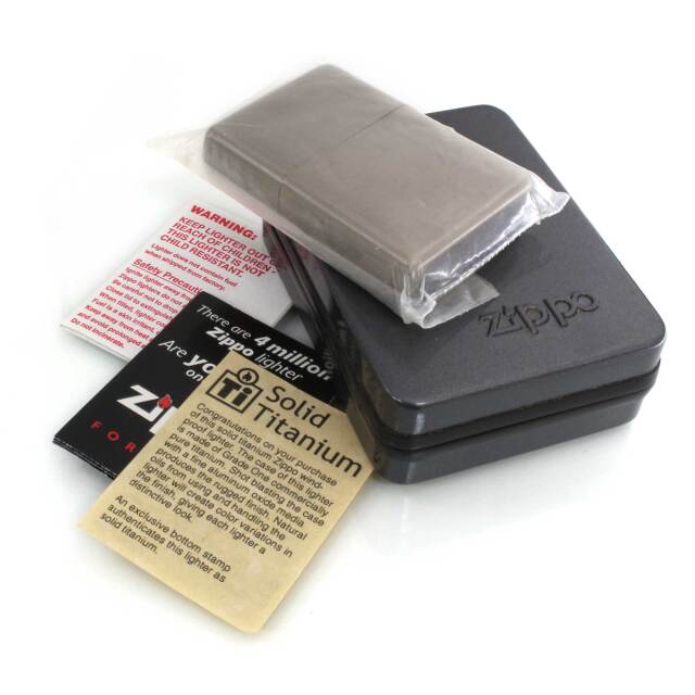 絶版/ヴィンテージ Zippo ジッポー 中古 2003年製造110 TITANIUM LTR