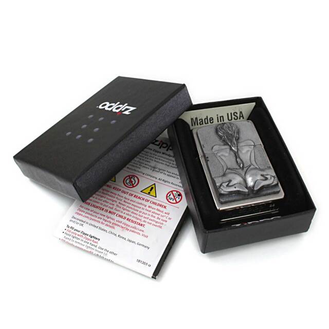 絶版/ヴィンテージ Zippo ジッポー 中古 2022年製造Kneeling Girl