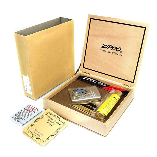絶版/ヴィンテージ Zippo ジッポー 中古 1993年製造限定 ネイティブ